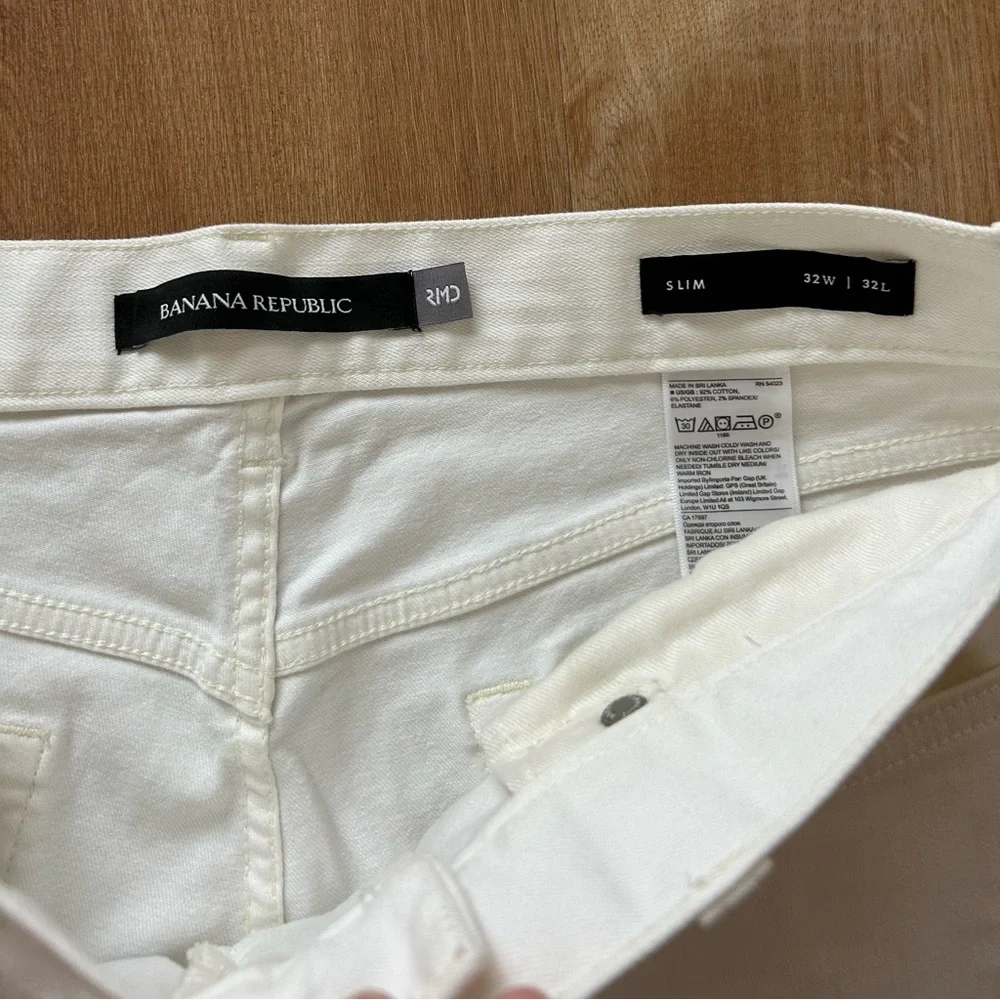 Banana Republic men’s white jeans size 32